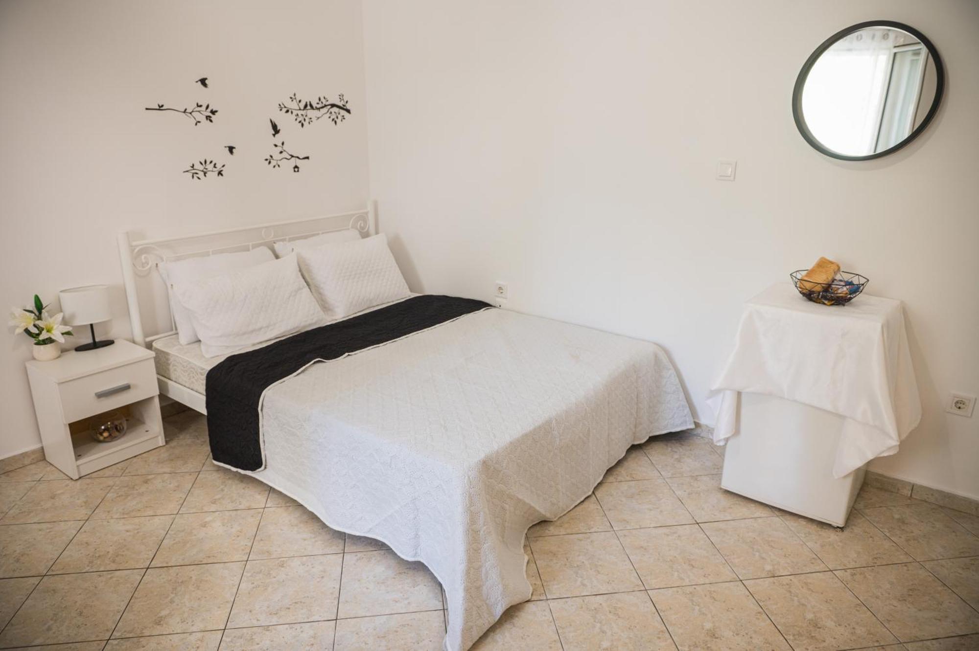 Apartment Happy Room-2' From Sea Kalamata